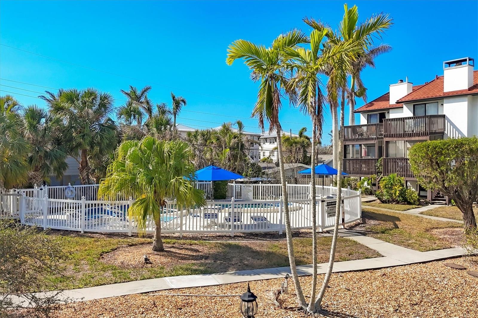 Image 37 of 48 For 6790 Sarasea Circle 6790