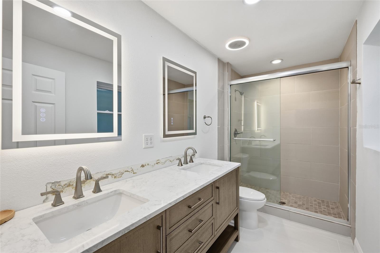 Image 28 of 40 For 1910 New Hampshire Avenue Ne