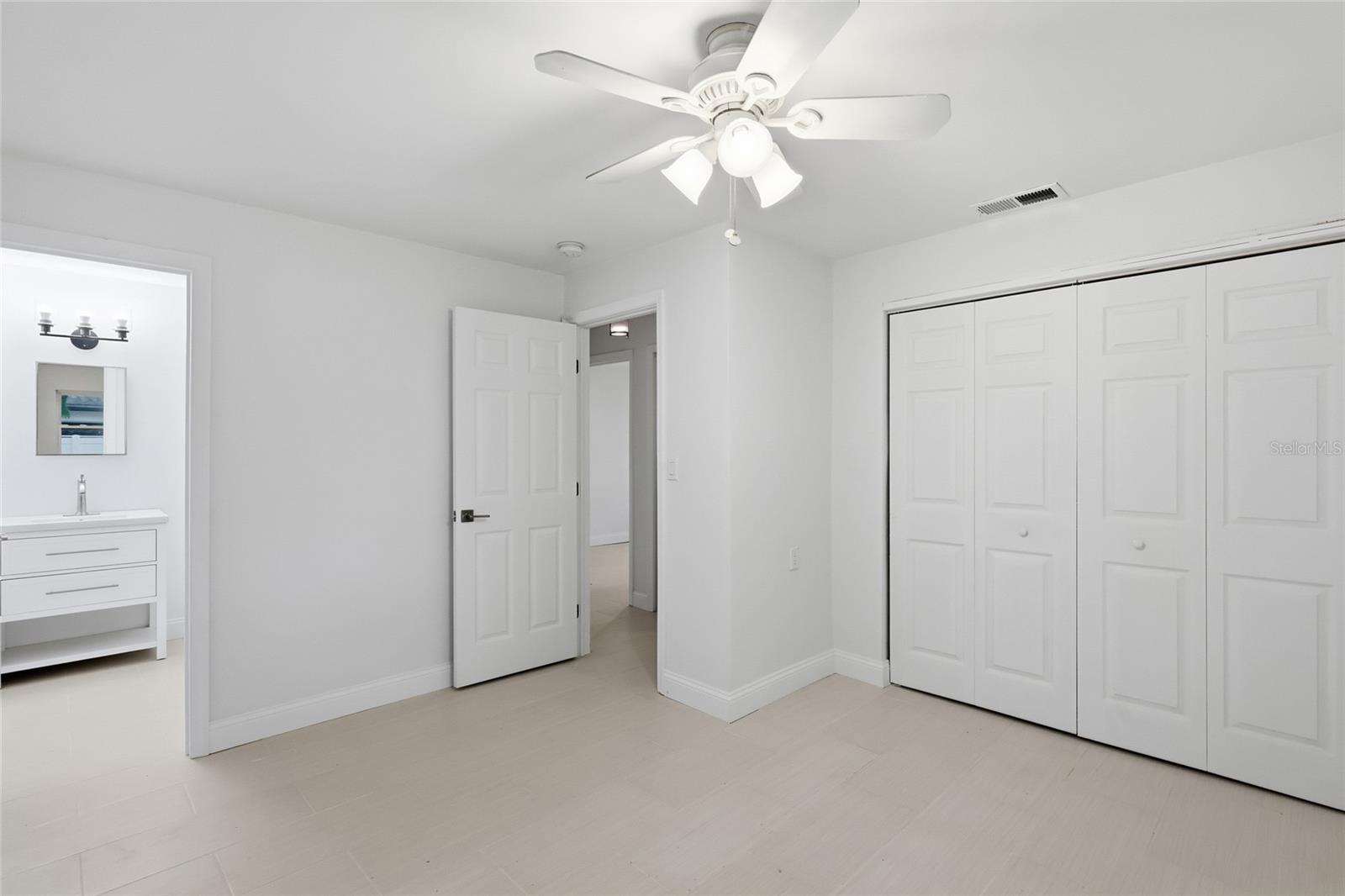 Image 36 of 40 For 1910 New Hampshire Avenue Ne