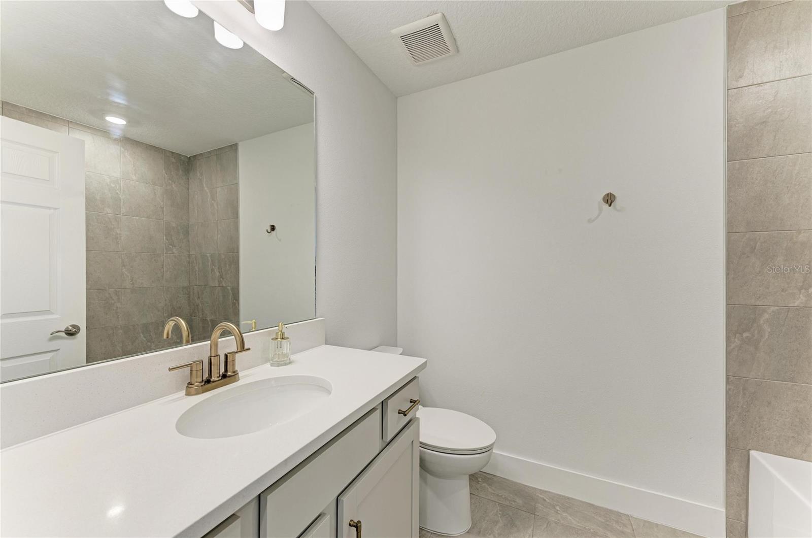 Image 29 of 43 For 7424 Cabin Lane