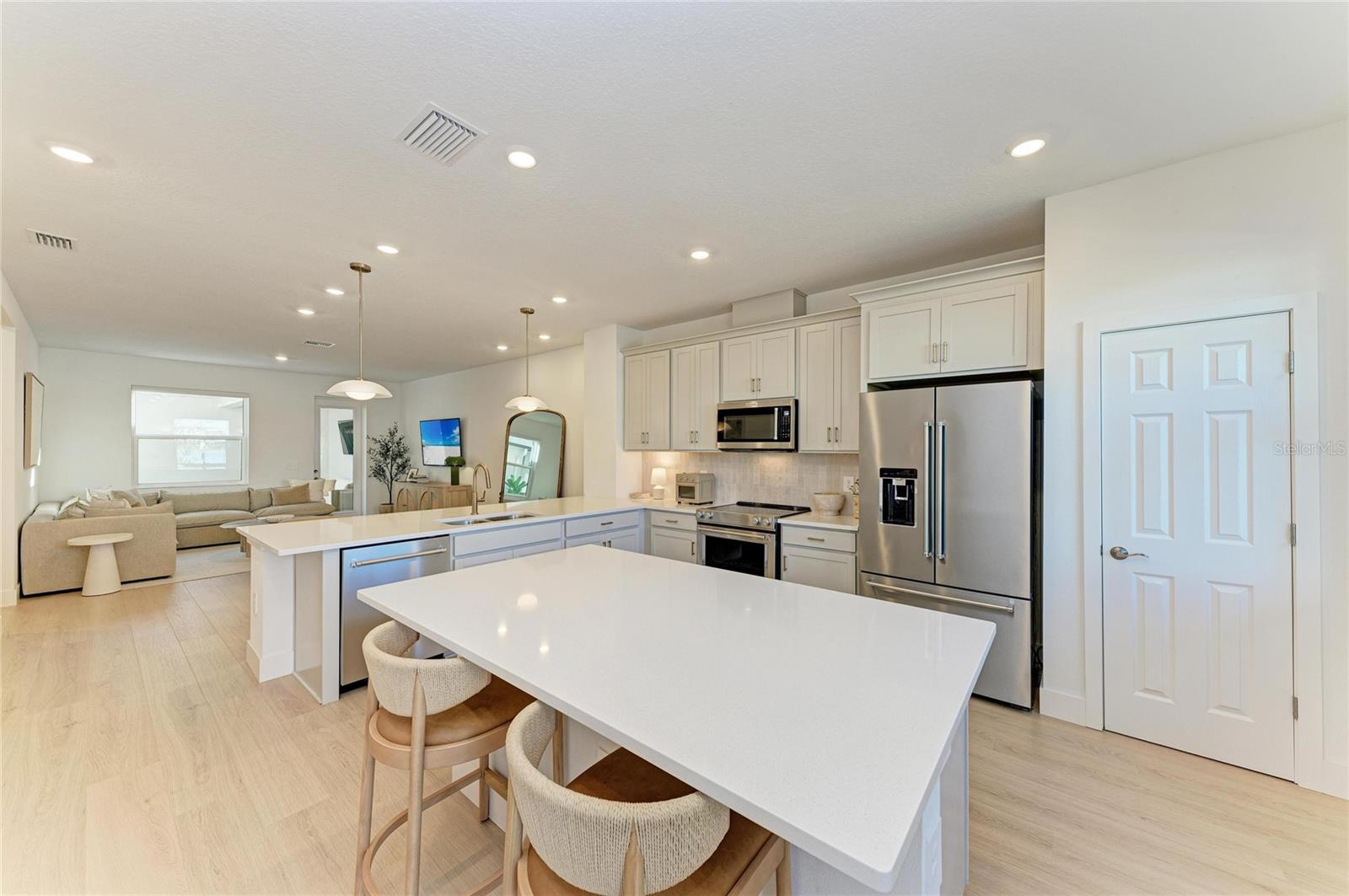 Image 8 of 43 For 7424 Cabin Lane