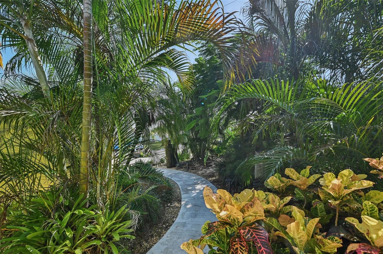 Image 3 of 30 For 1248 Jefferson Drive