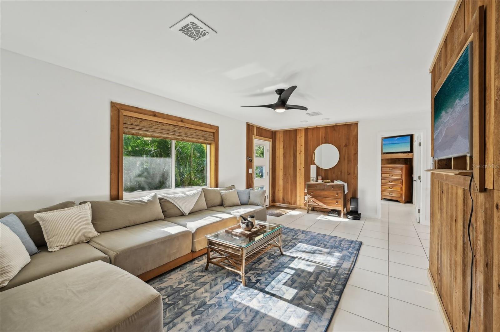 Image 5 of 30 For 1248 Jefferson Drive