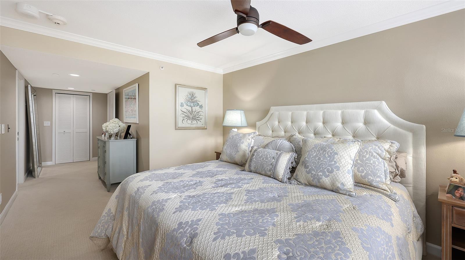 Image 28 of 53 For 775 Longboat Club Road 304