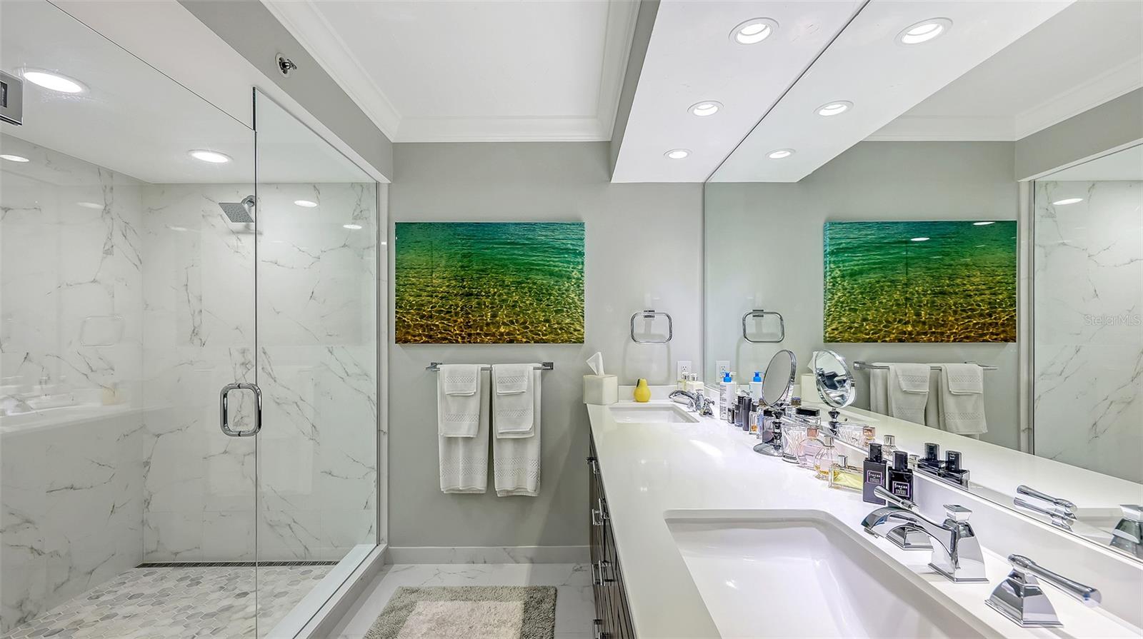 Image 31 of 53 For 775 Longboat Club Road 304