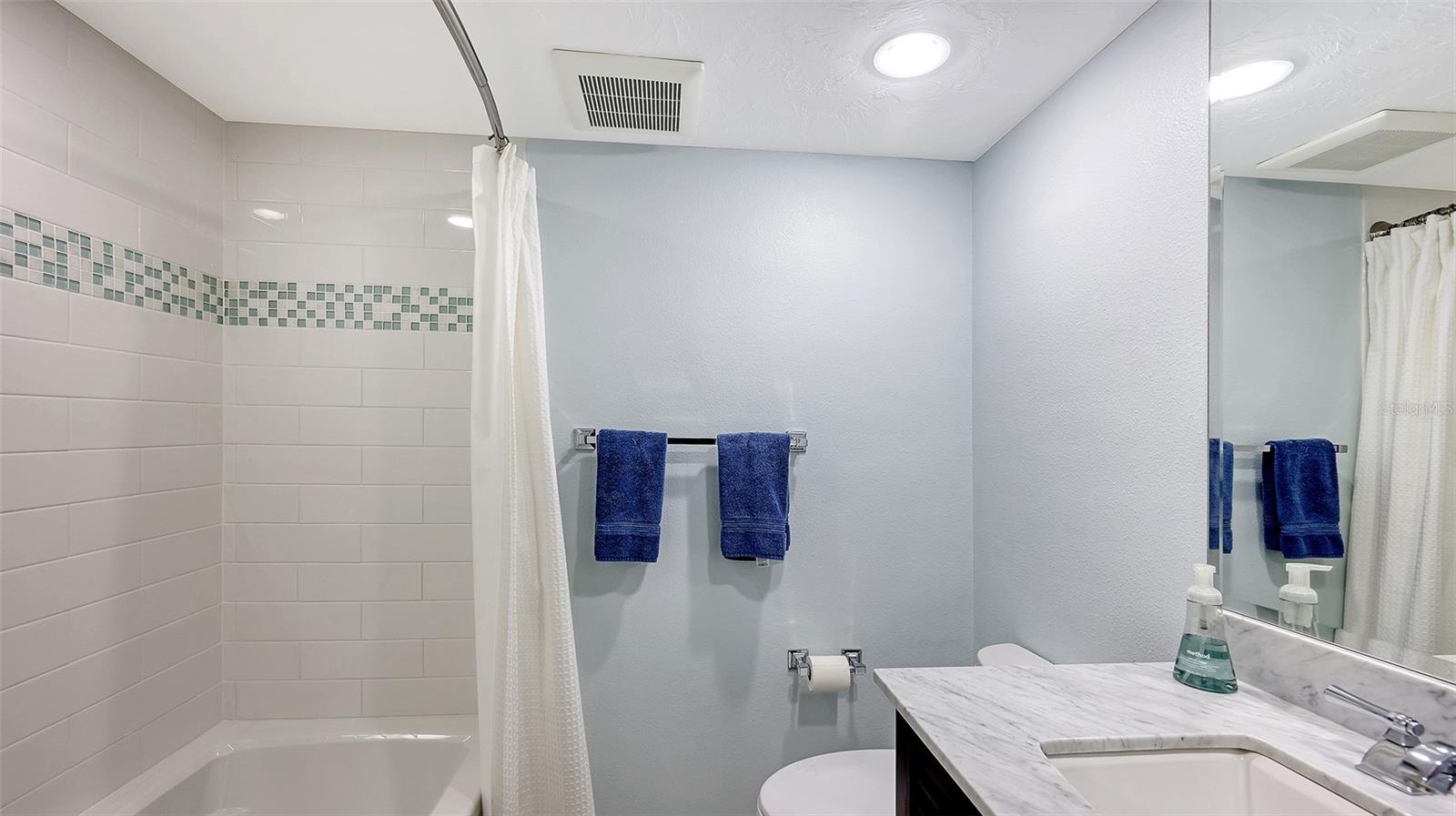 Image 34 of 53 For 775 Longboat Club Road 304