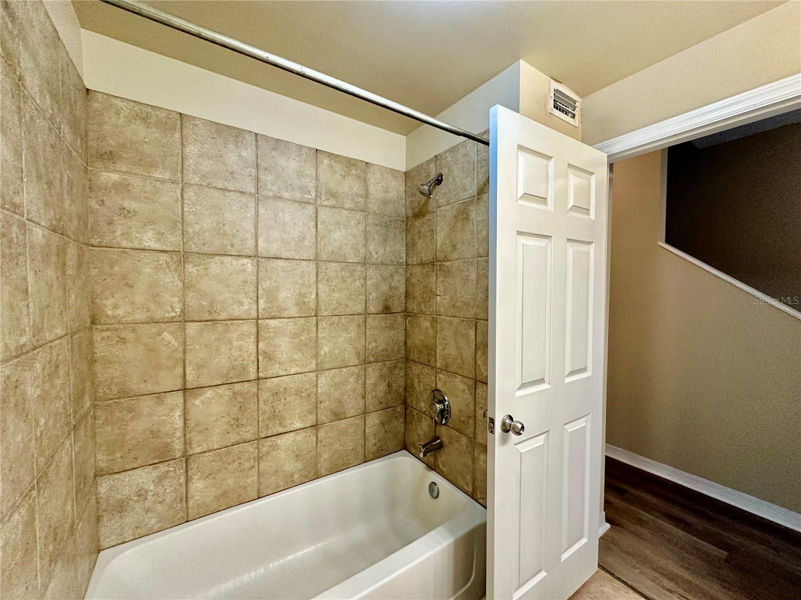 Image 17 of 62 For 5001 Baraldi Circle 22-210