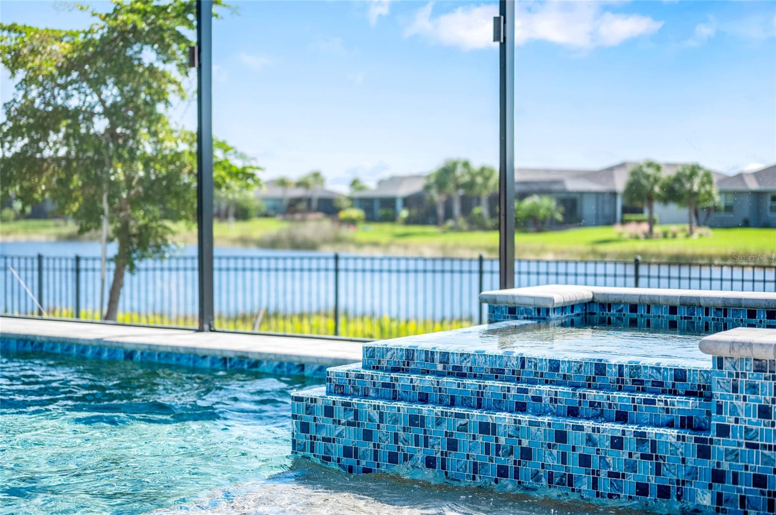 Image 14 of 82 For 42958 Canon Court