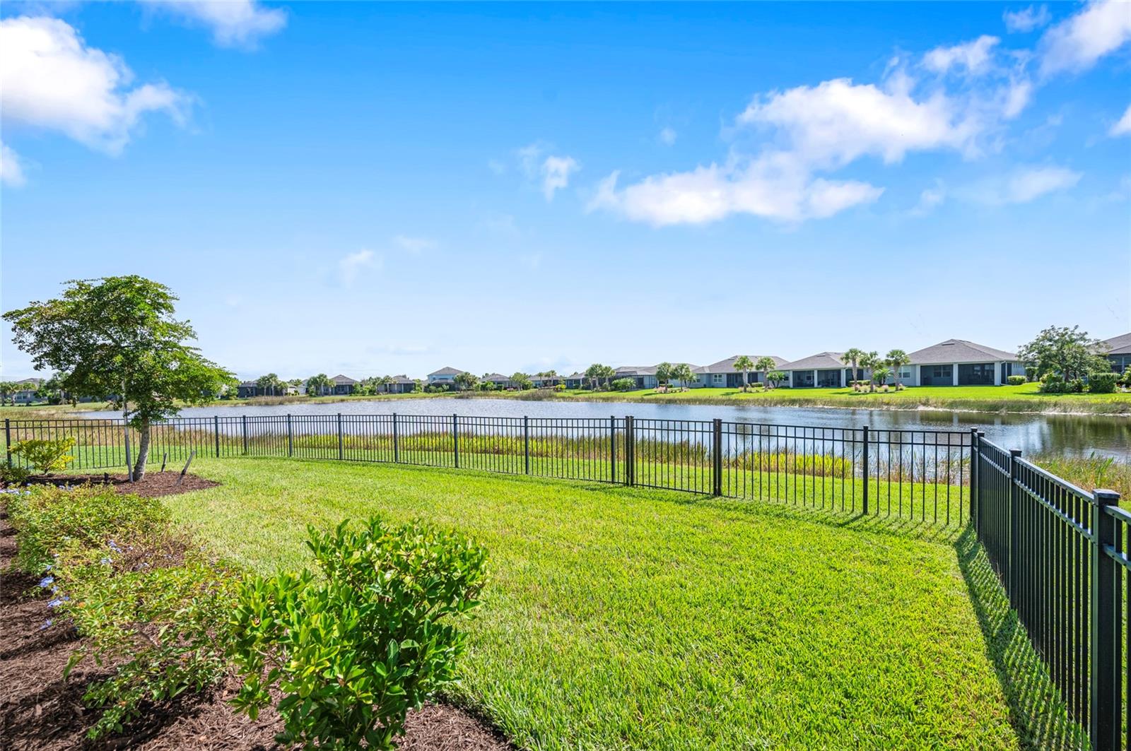 Image 15 of 82 For 42958 Canon Court