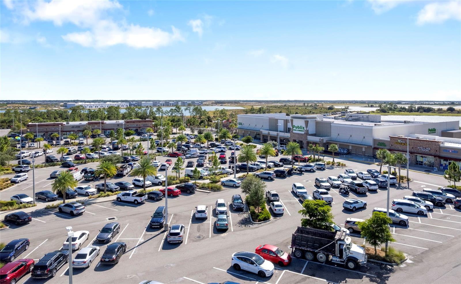 Image 23 of 82 For 42958 Canon Court