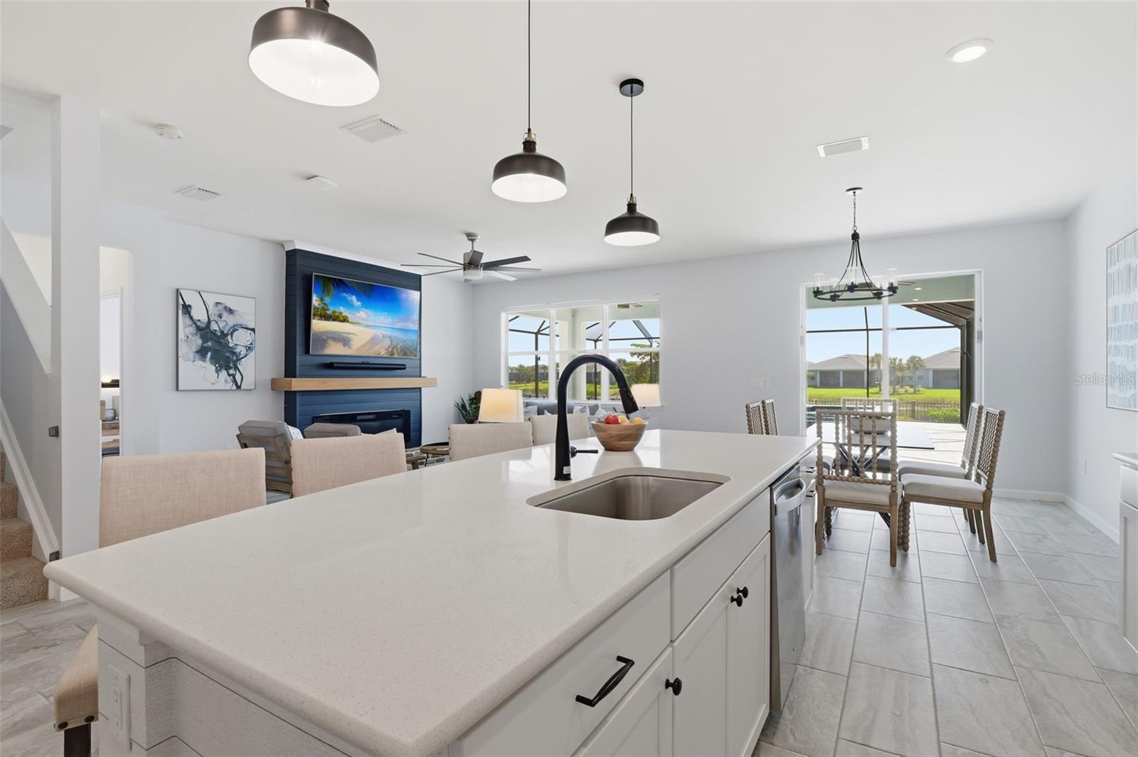 Image 47 of 82 For 42958 Canon Court