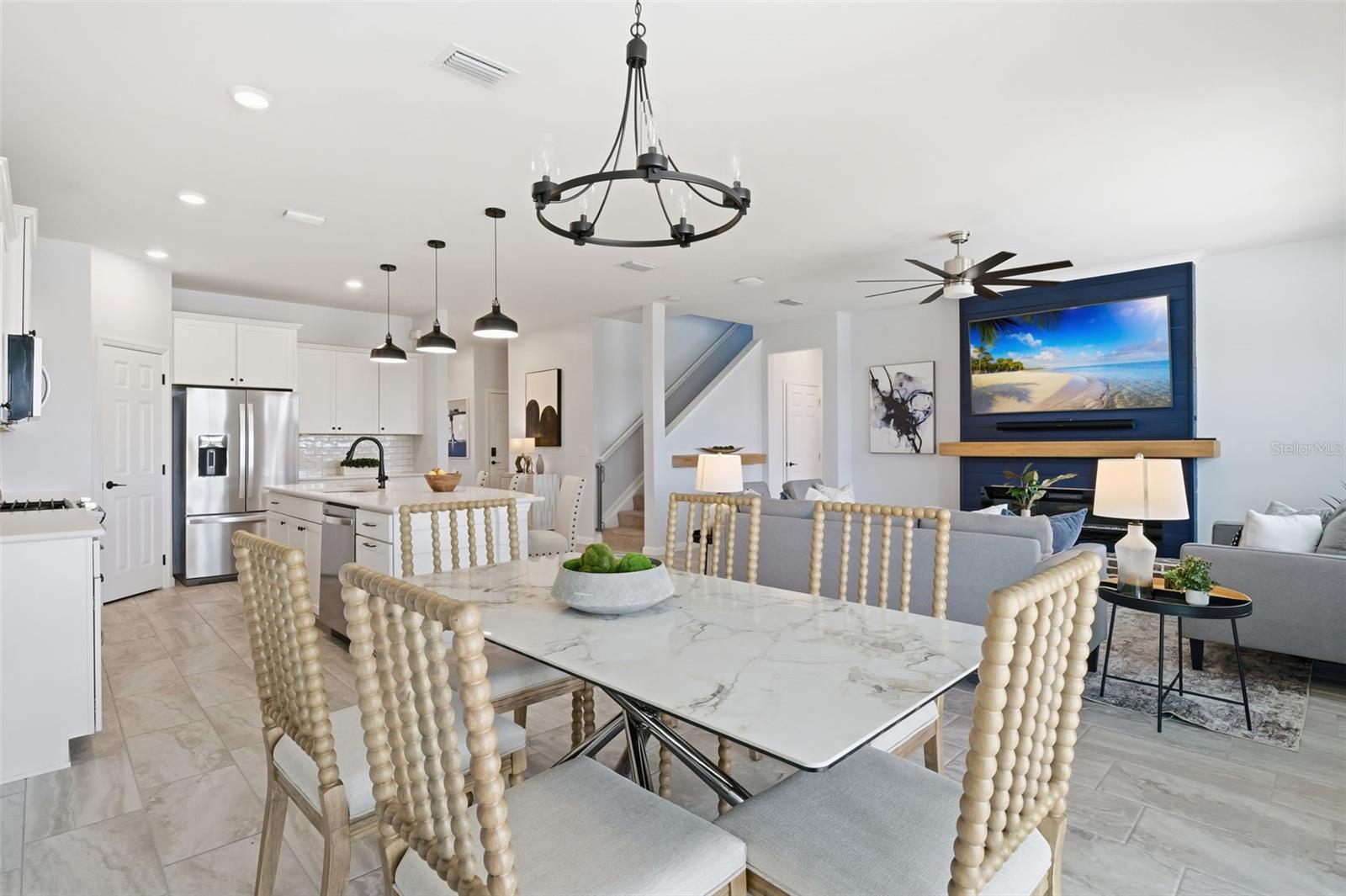 Image 49 of 82 For 42958 Canon Court