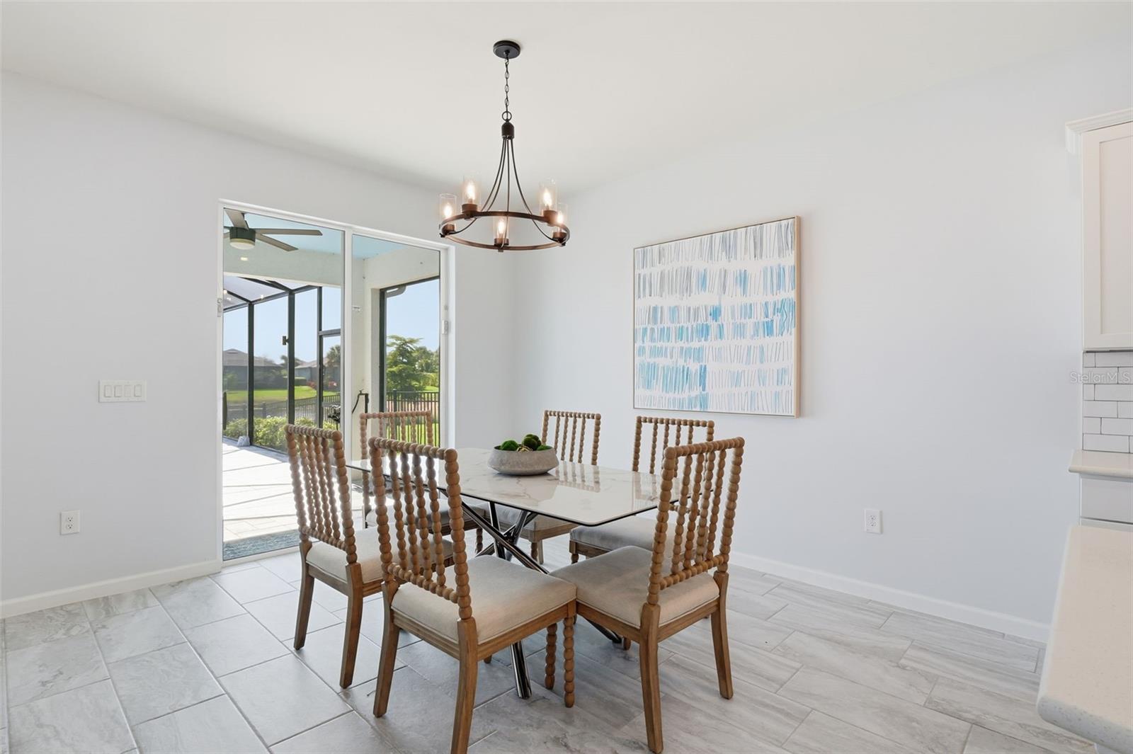 Image 52 of 82 For 42958 Canon Court