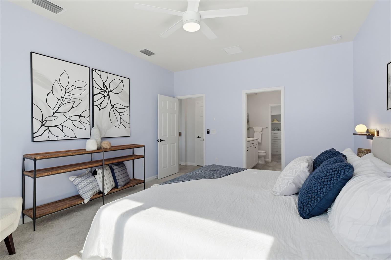 Image 55 of 82 For 42958 Canon Court