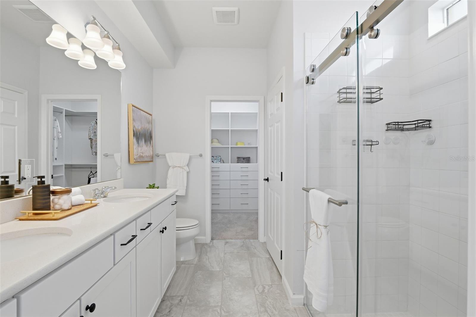 Image 56 of 82 For 42958 Canon Court