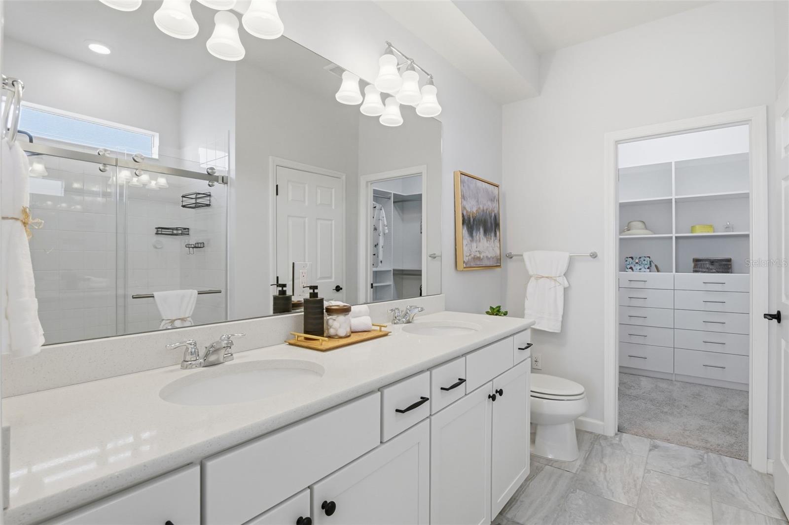 Image 57 of 82 For 42958 Canon Court