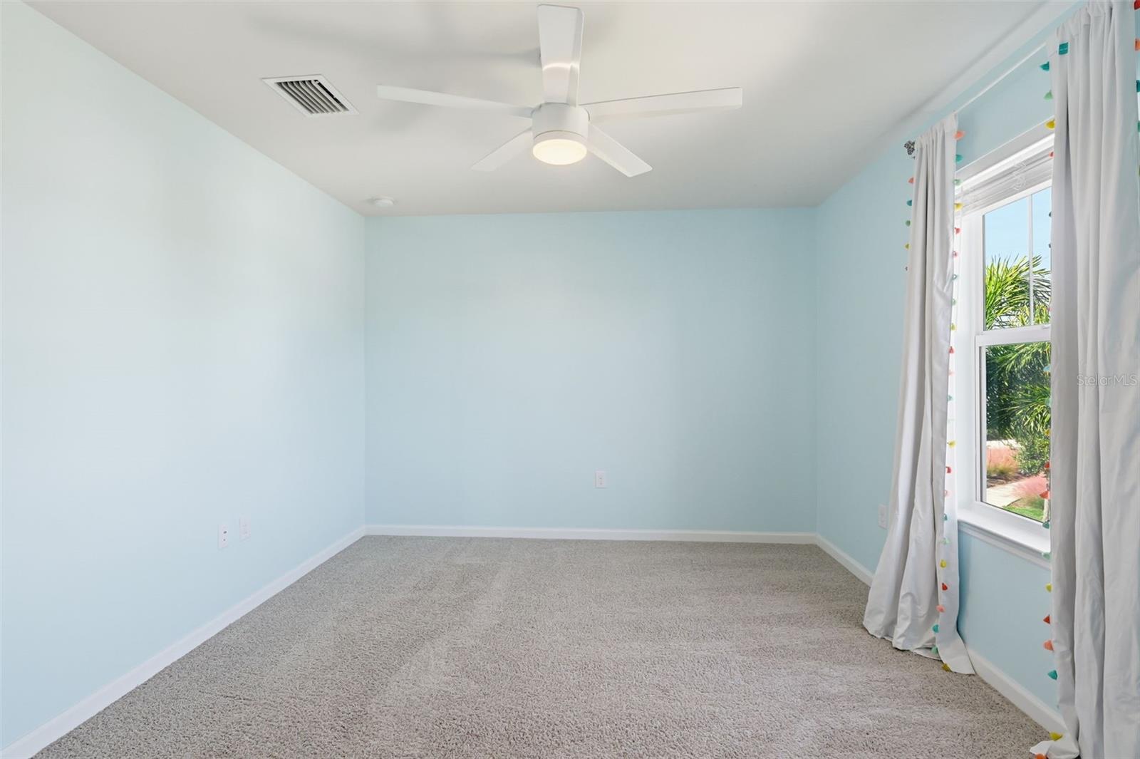 Image 65 of 82 For 42958 Canon Court