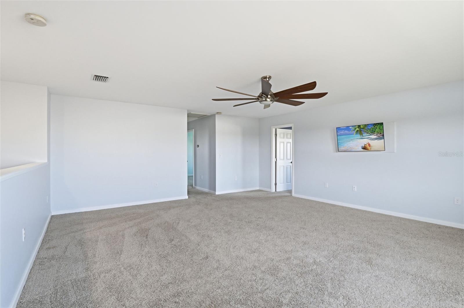 Image 72 of 82 For 42958 Canon Court