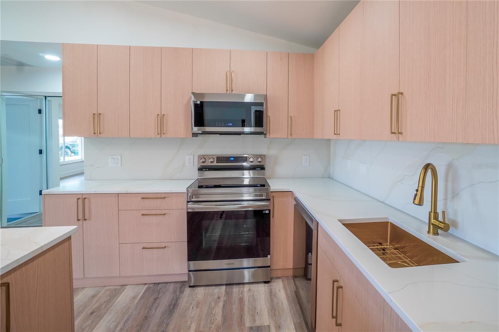 Image 13 of 61 For 12321 Alta Mira Street