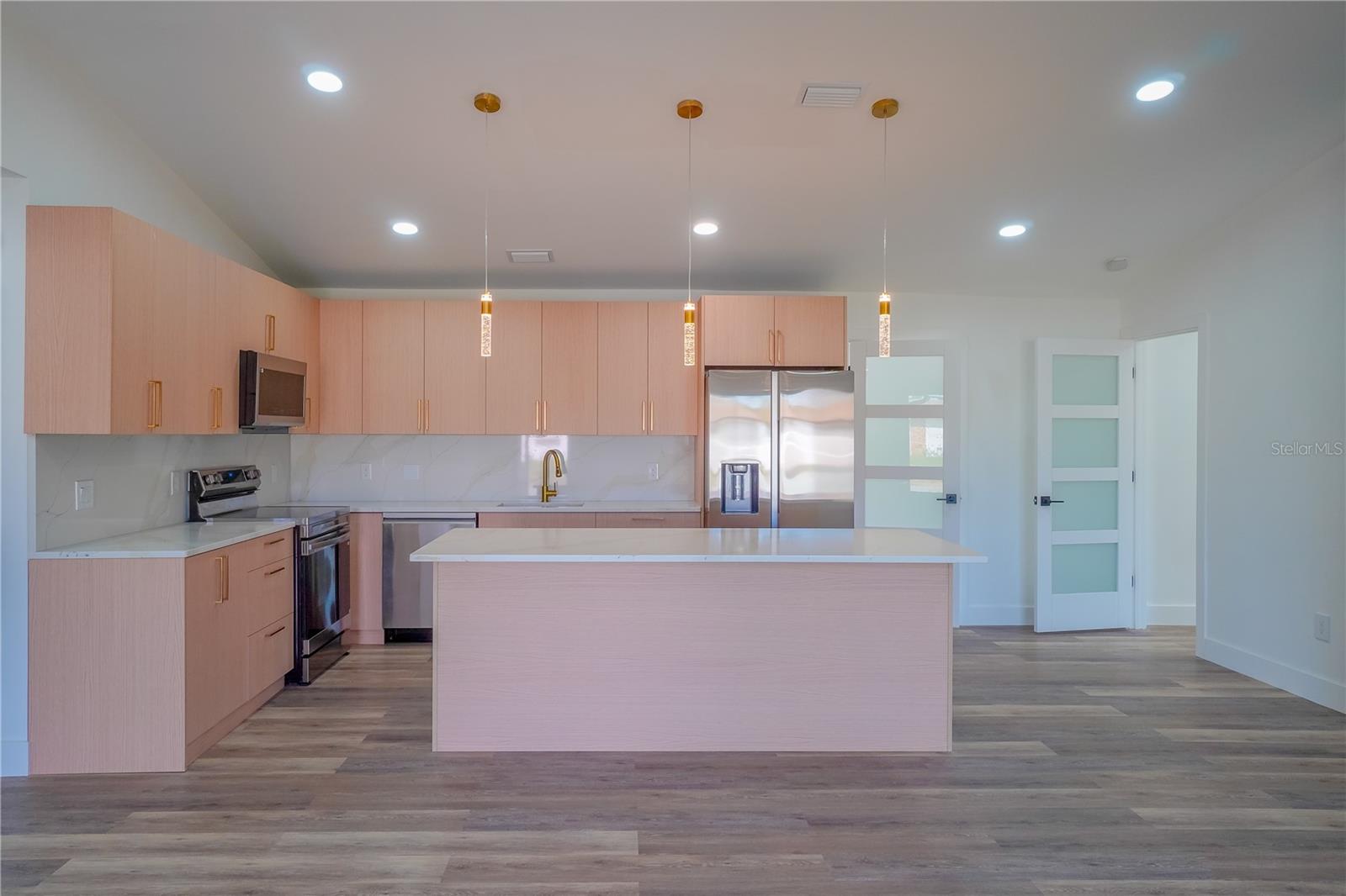 Image 16 of 61 For 12321 Alta Mira Street