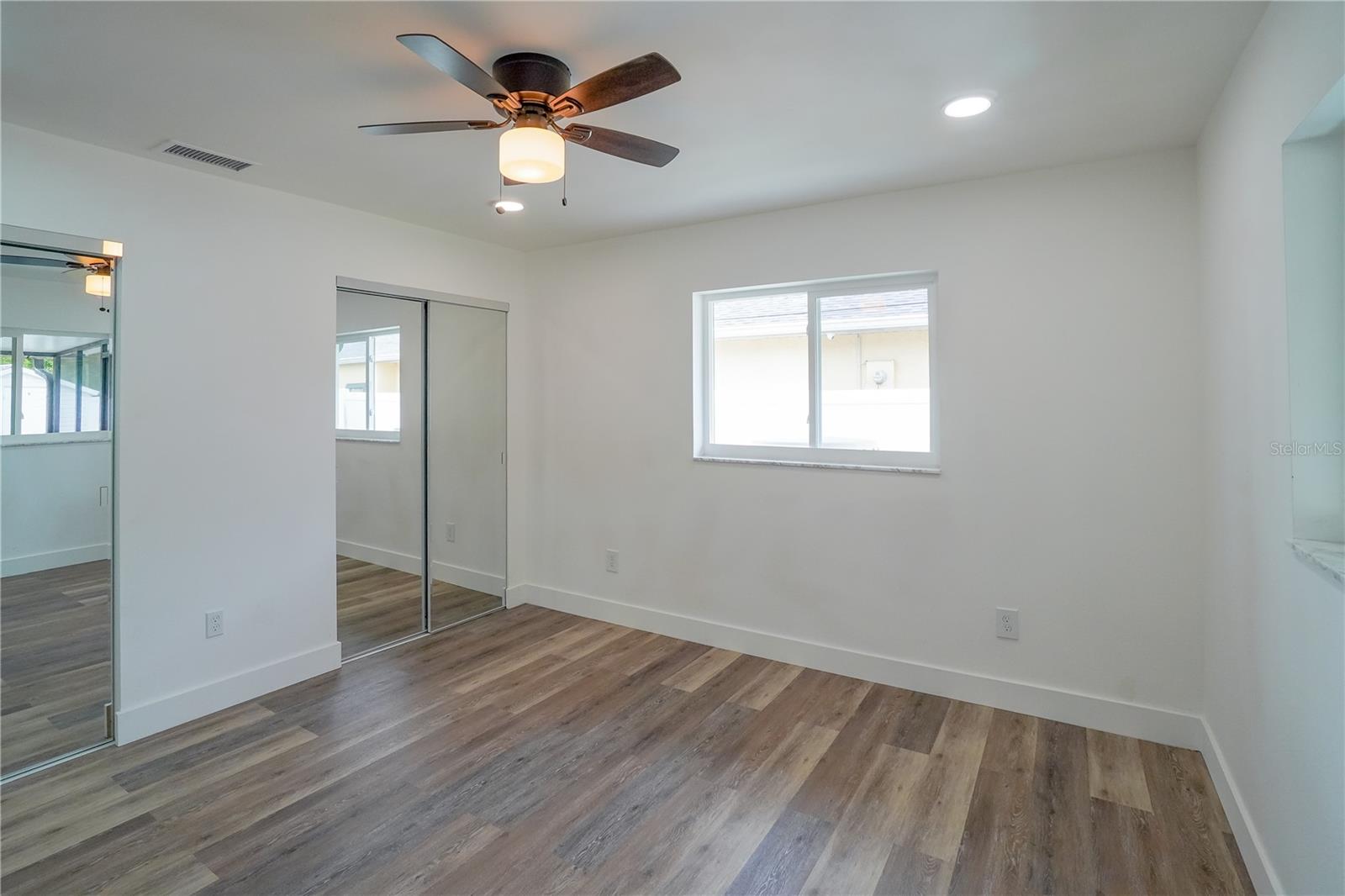 Image 23 of 61 For 12321 Alta Mira Street