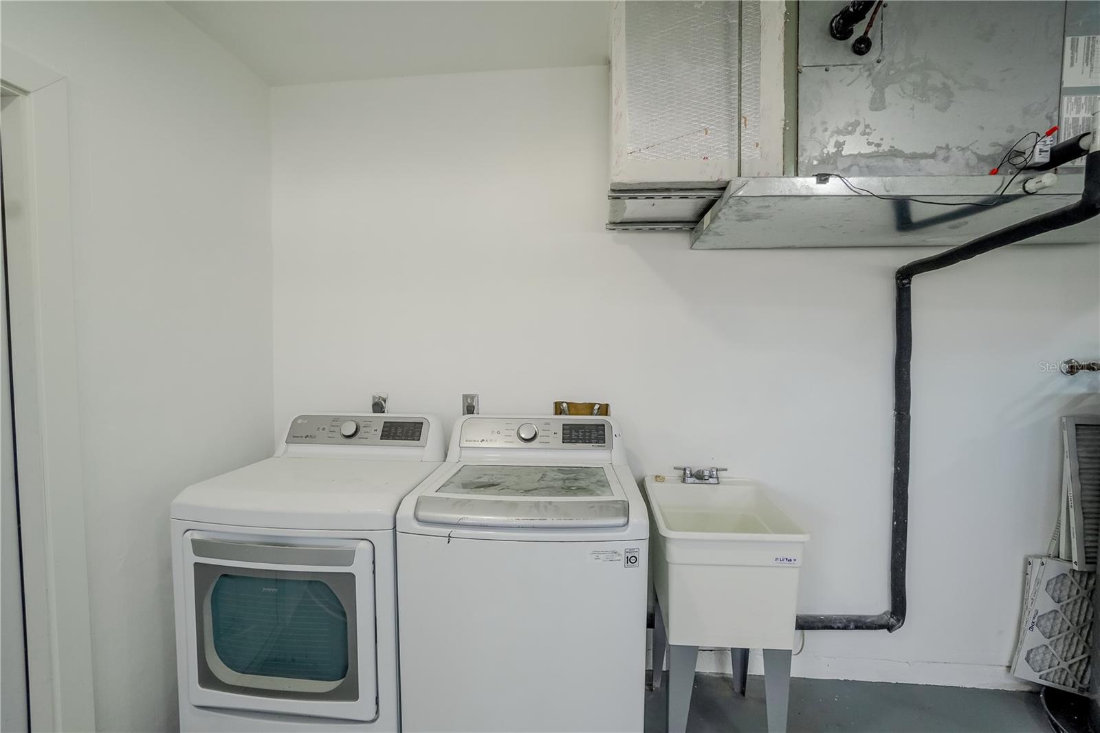 Image 46 of 61 For 12321 Alta Mira Street