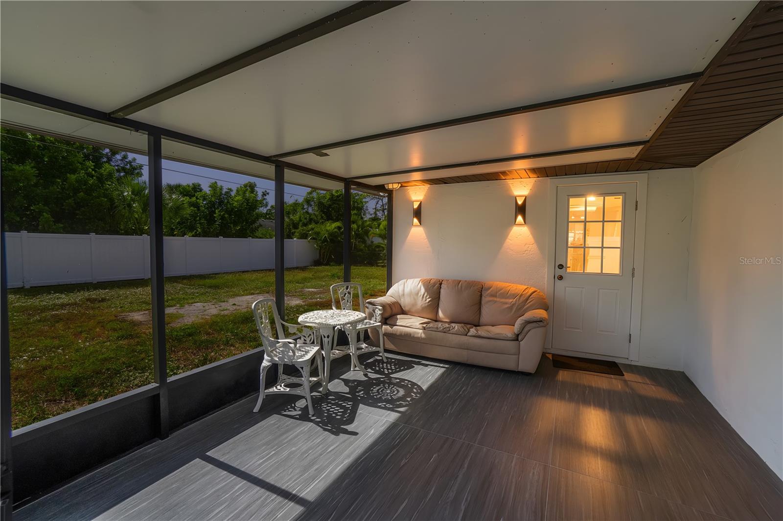 Image 49 of 61 For 12321 Alta Mira Street