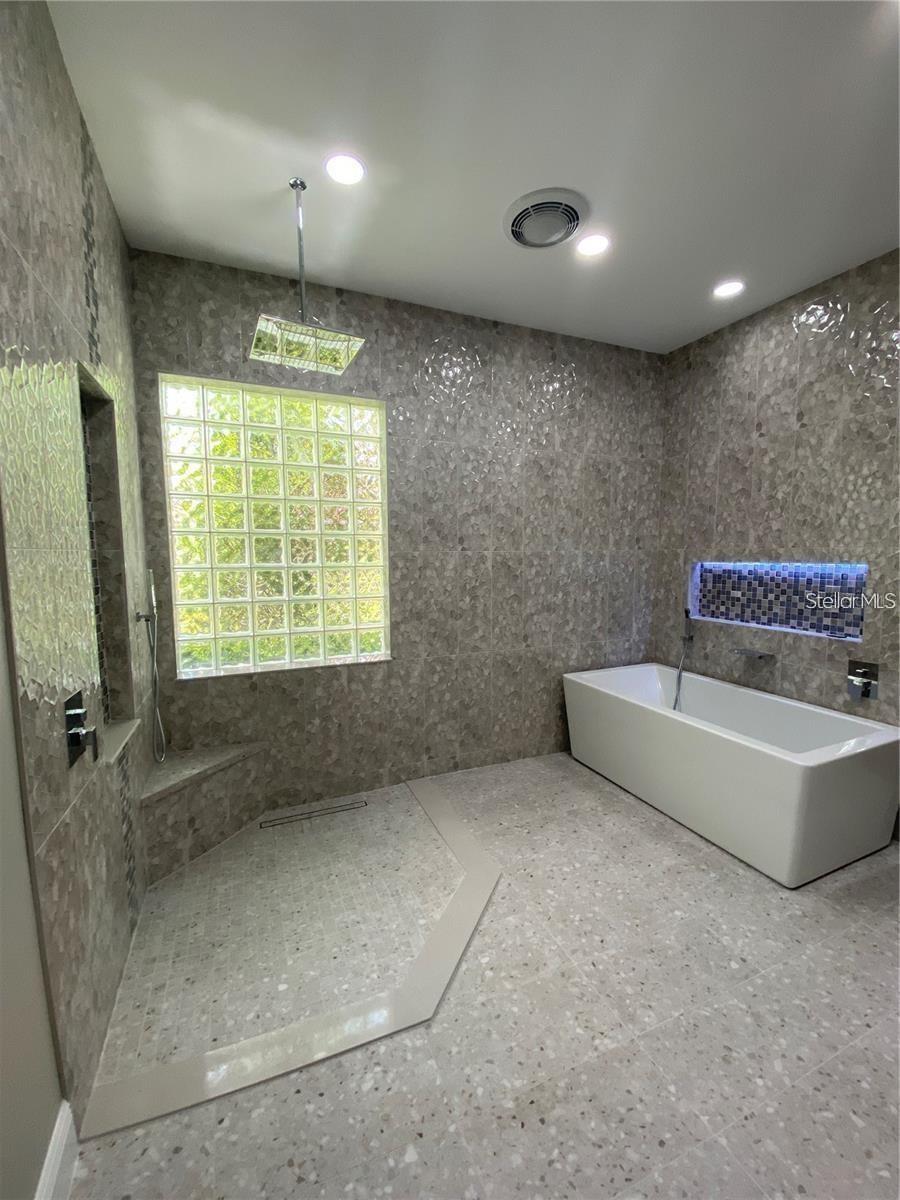 Image 16 of 39 For 4513 Tuscana Drive