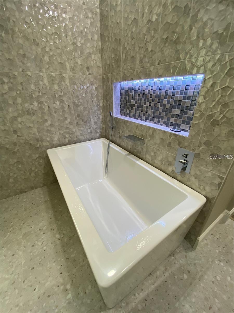 Image 30 of 39 For 4513 Tuscana Drive