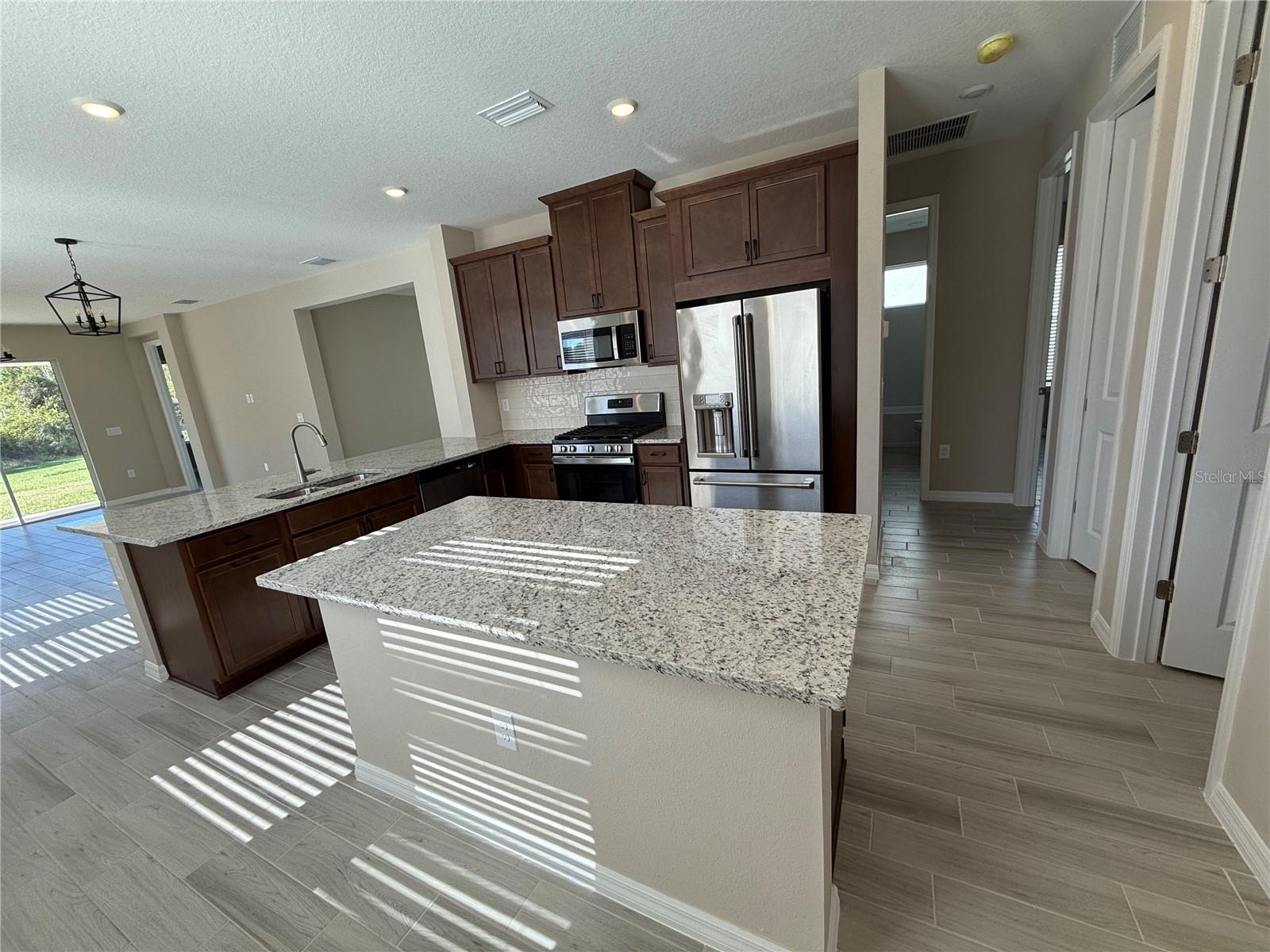 Image 4 of 32 For 15013 Shady Palms Lane