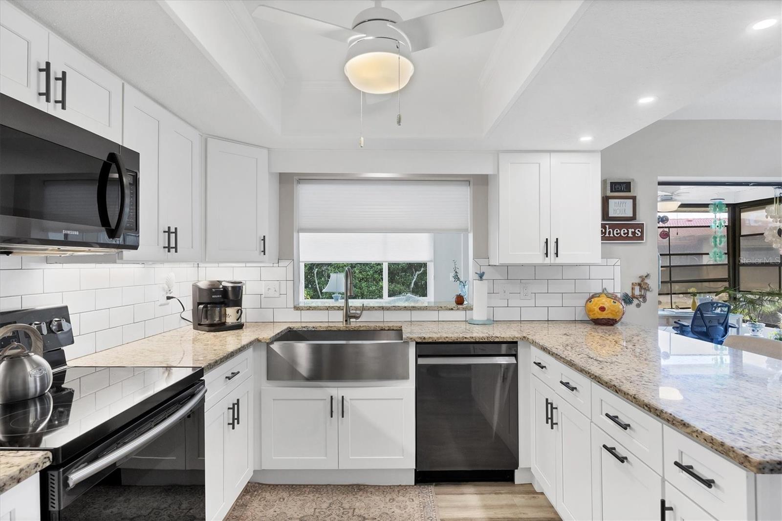 Image 13 of 39 For 769 Vivienda South Court 10