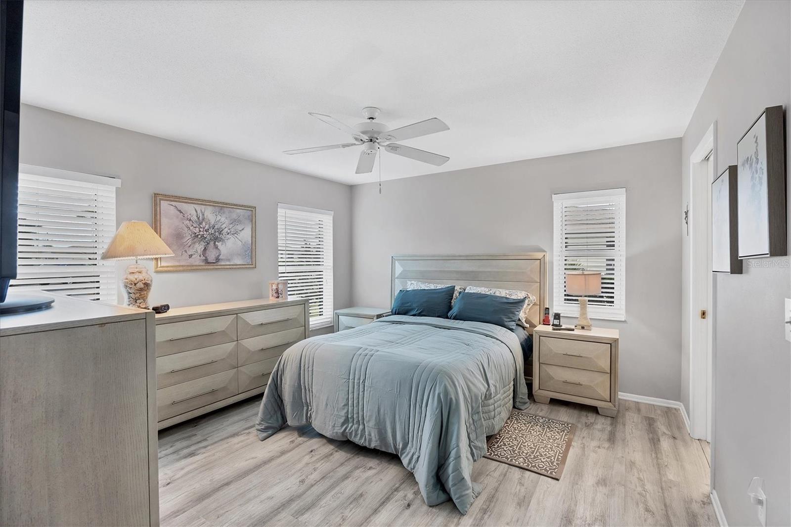 Image 21 of 39 For 769 Vivienda South Court 10