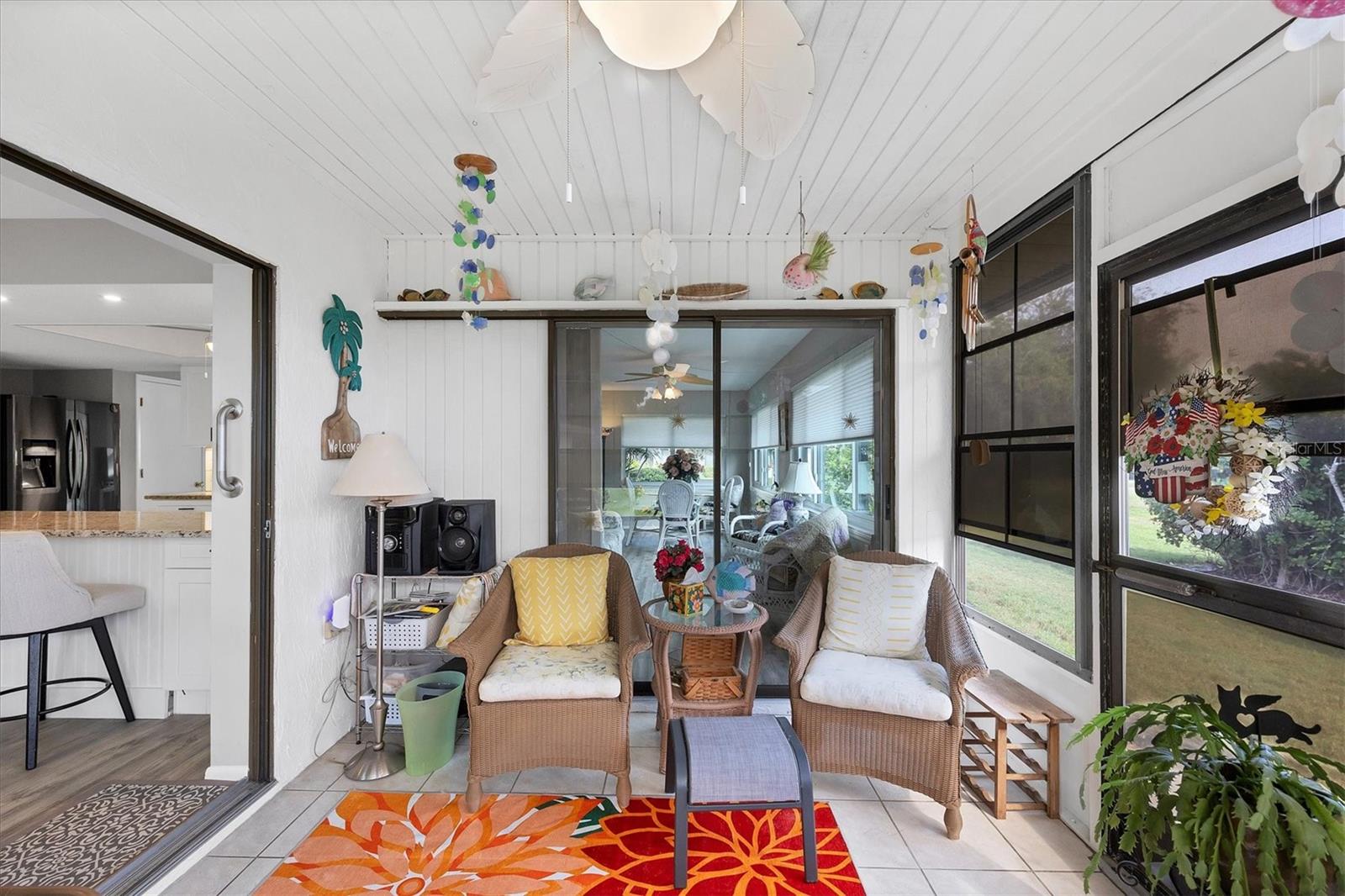 Image 27 of 39 For 769 Vivienda South Court 10