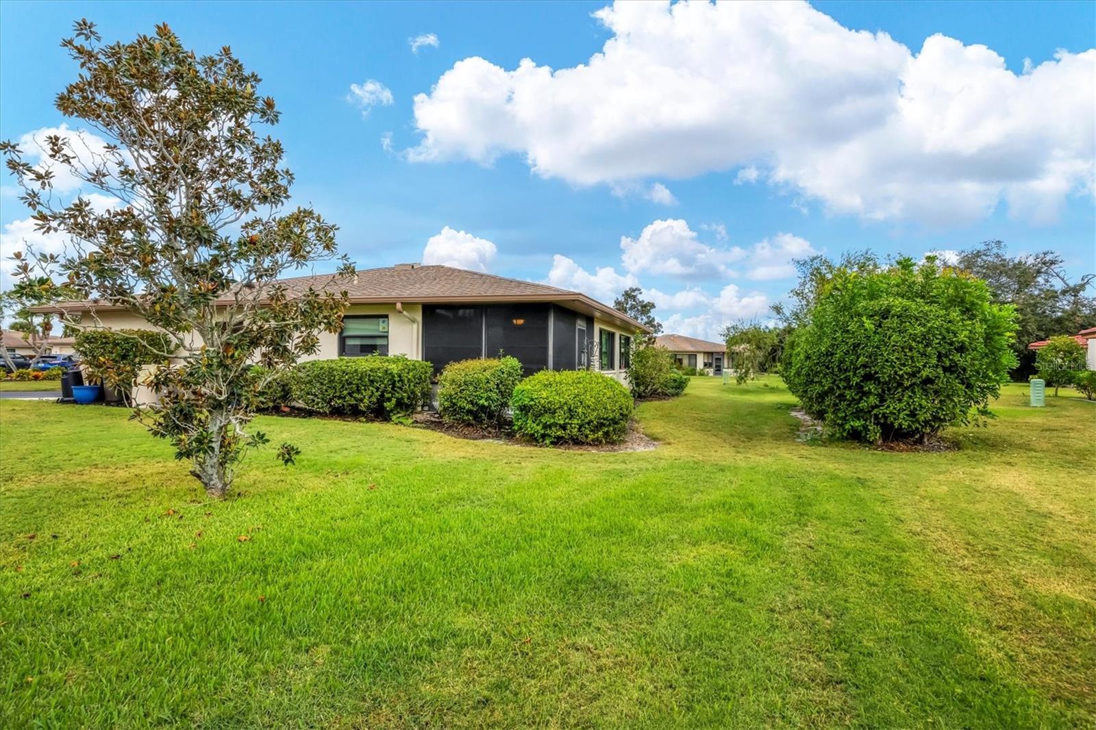 Image 30 of 39 For 769 Vivienda South Court 10