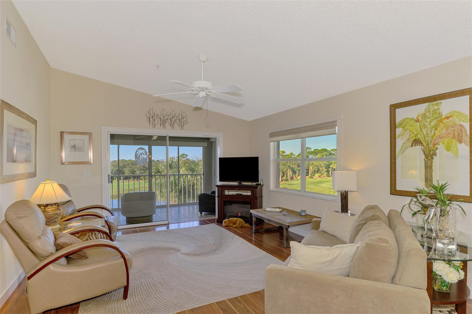 Image 11 of 95 For 9300 Clubside Circle 1303