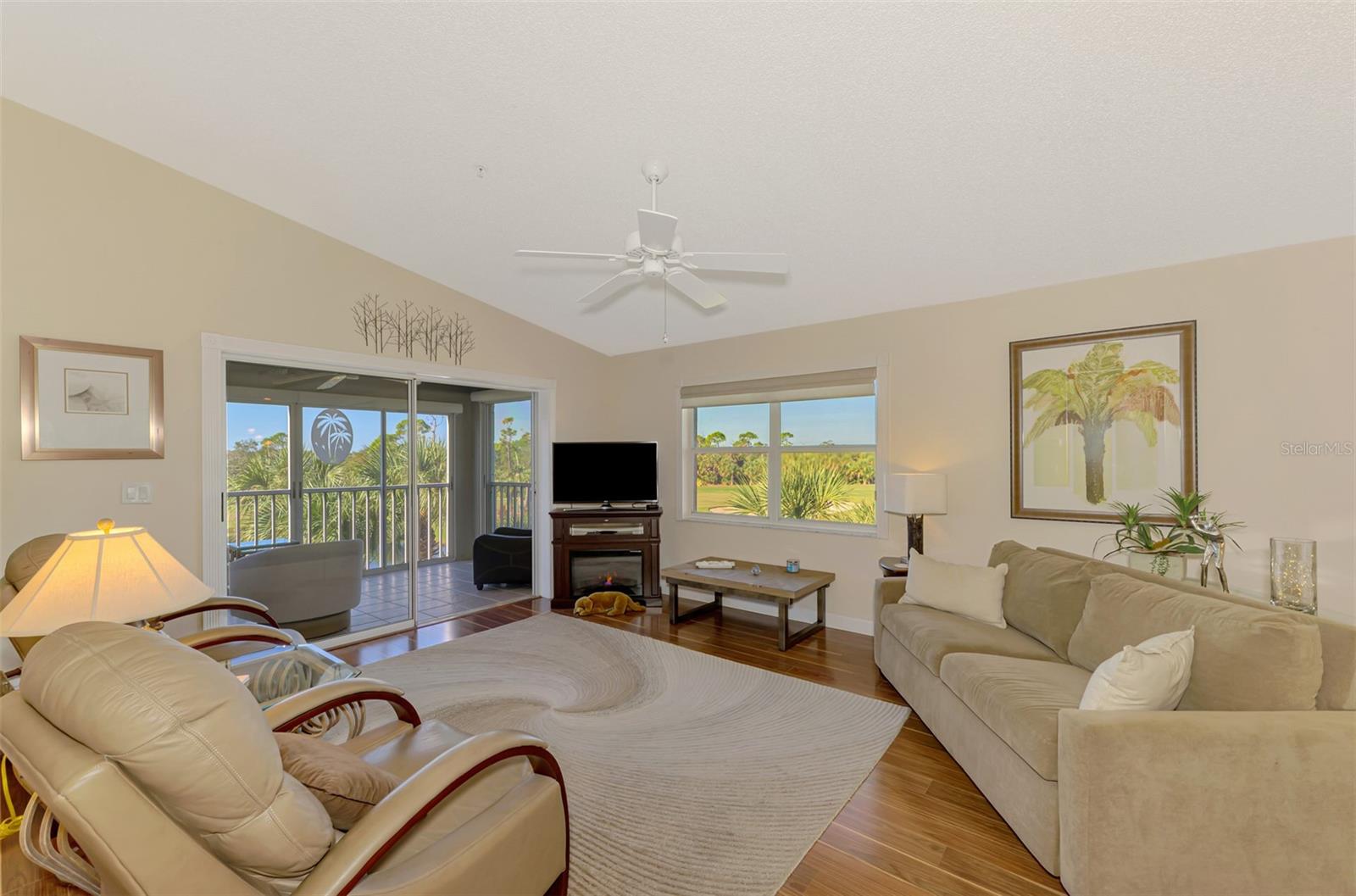 Image 12 of 95 For 9300 Clubside Circle 1303