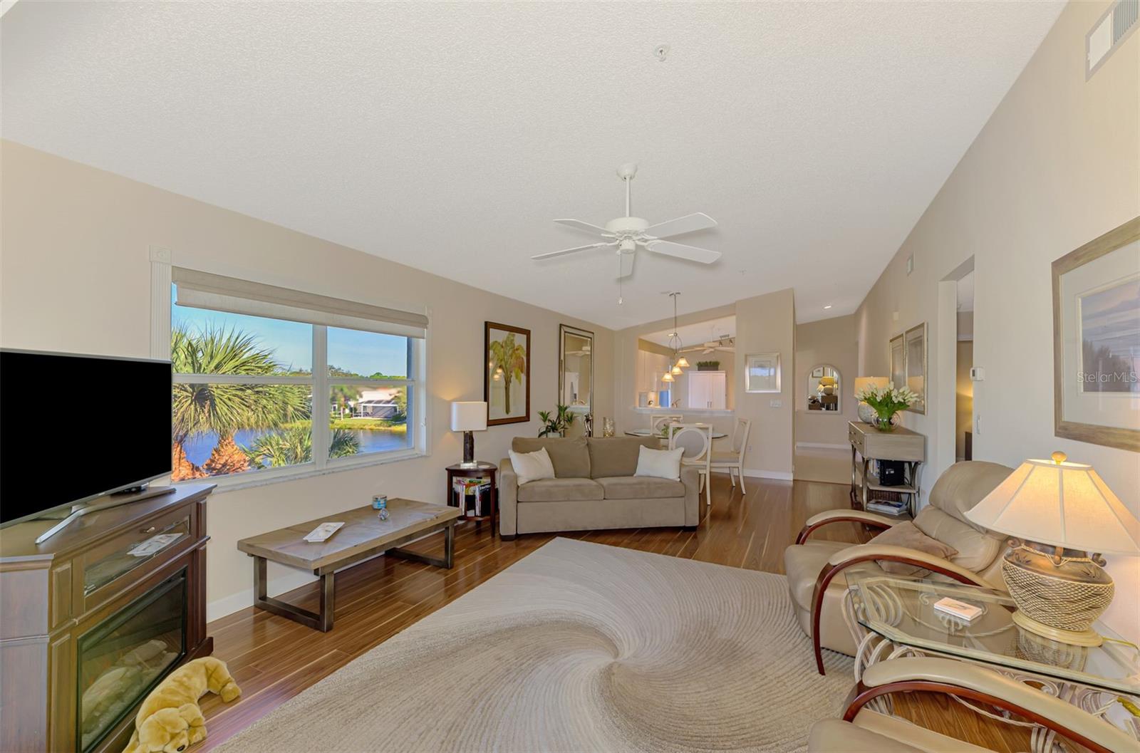 Image 14 of 95 For 9300 Clubside Circle 1303