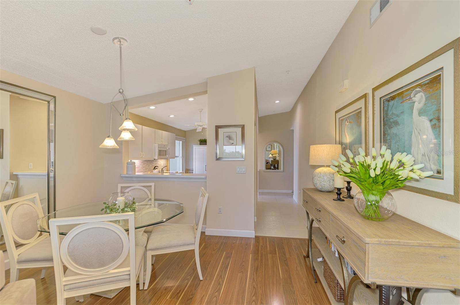 Image 15 of 95 For 9300 Clubside Circle 1303