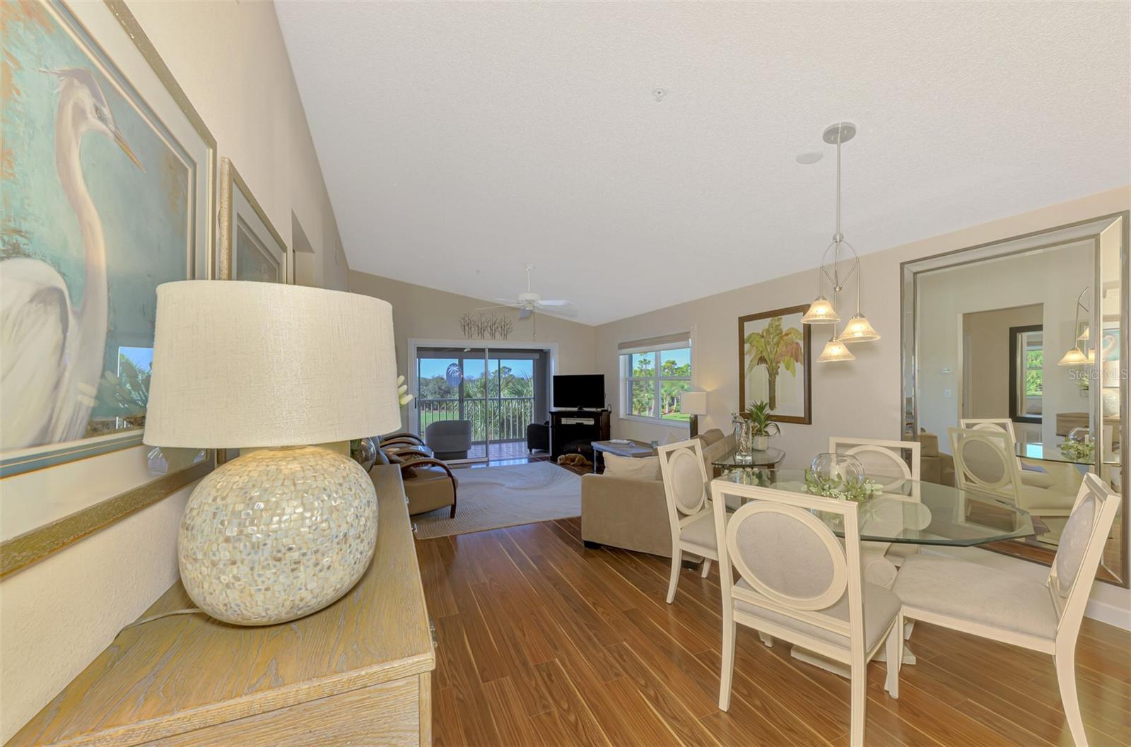 Image 8 of 95 For 9300 Clubside Circle 1303