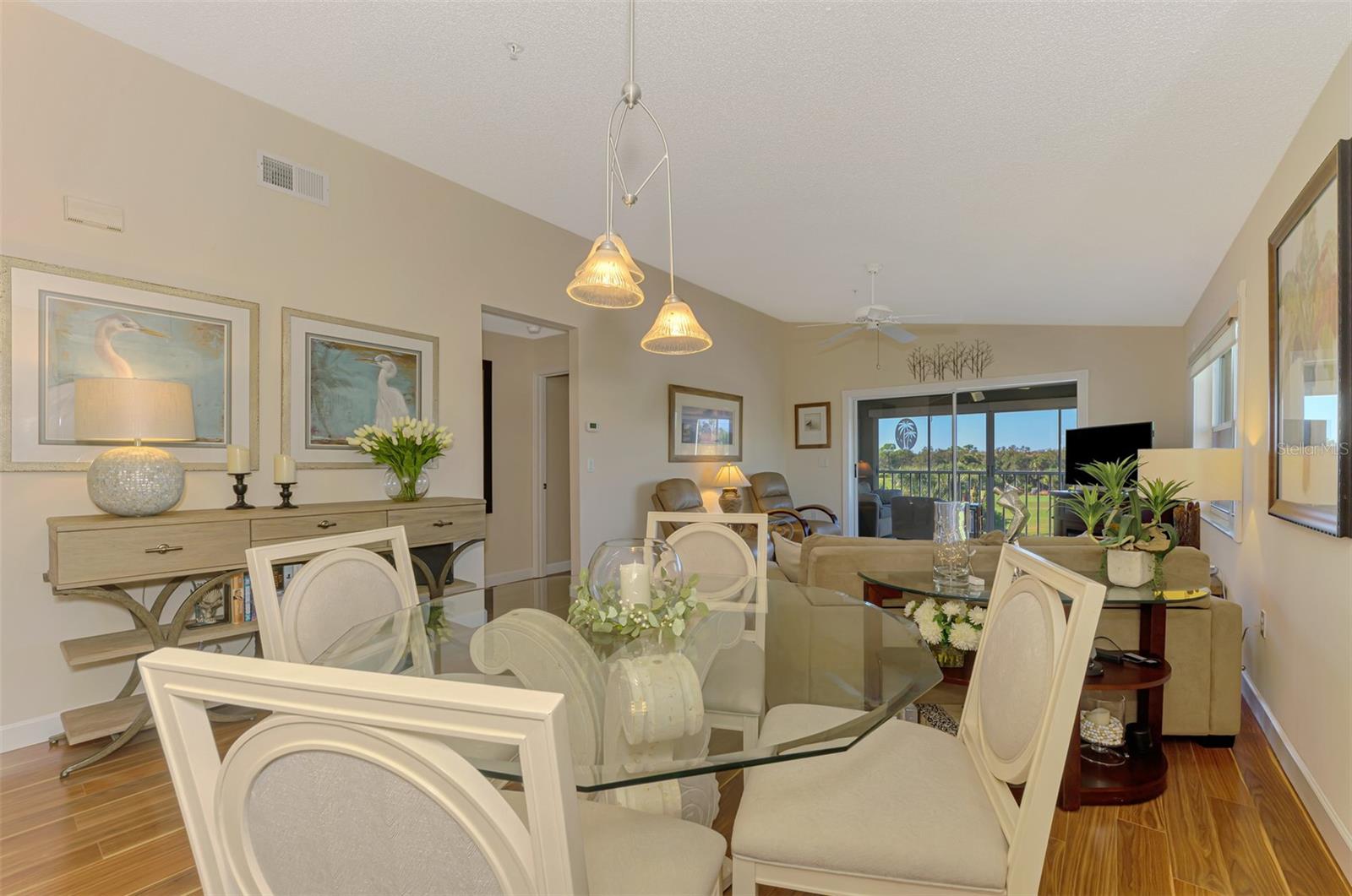 Image 9 of 95 For 9300 Clubside Circle 1303