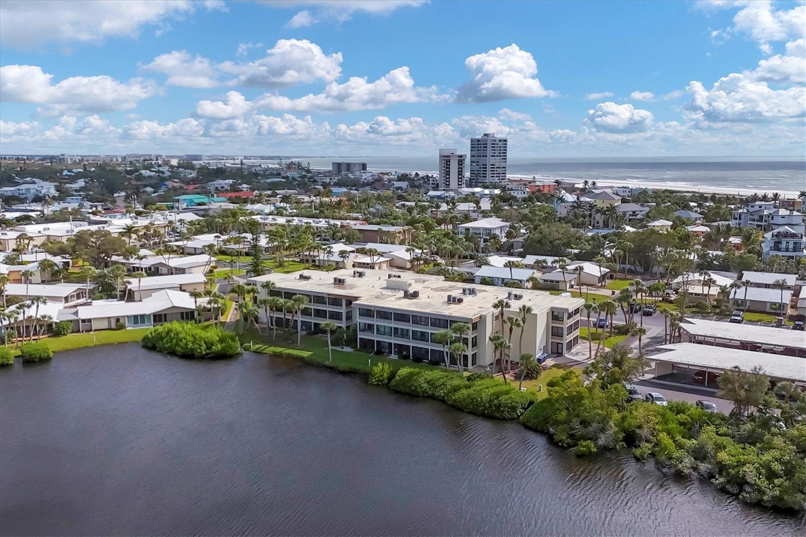 Image 33 of 53 For 101 Whispering Sands Drive 205