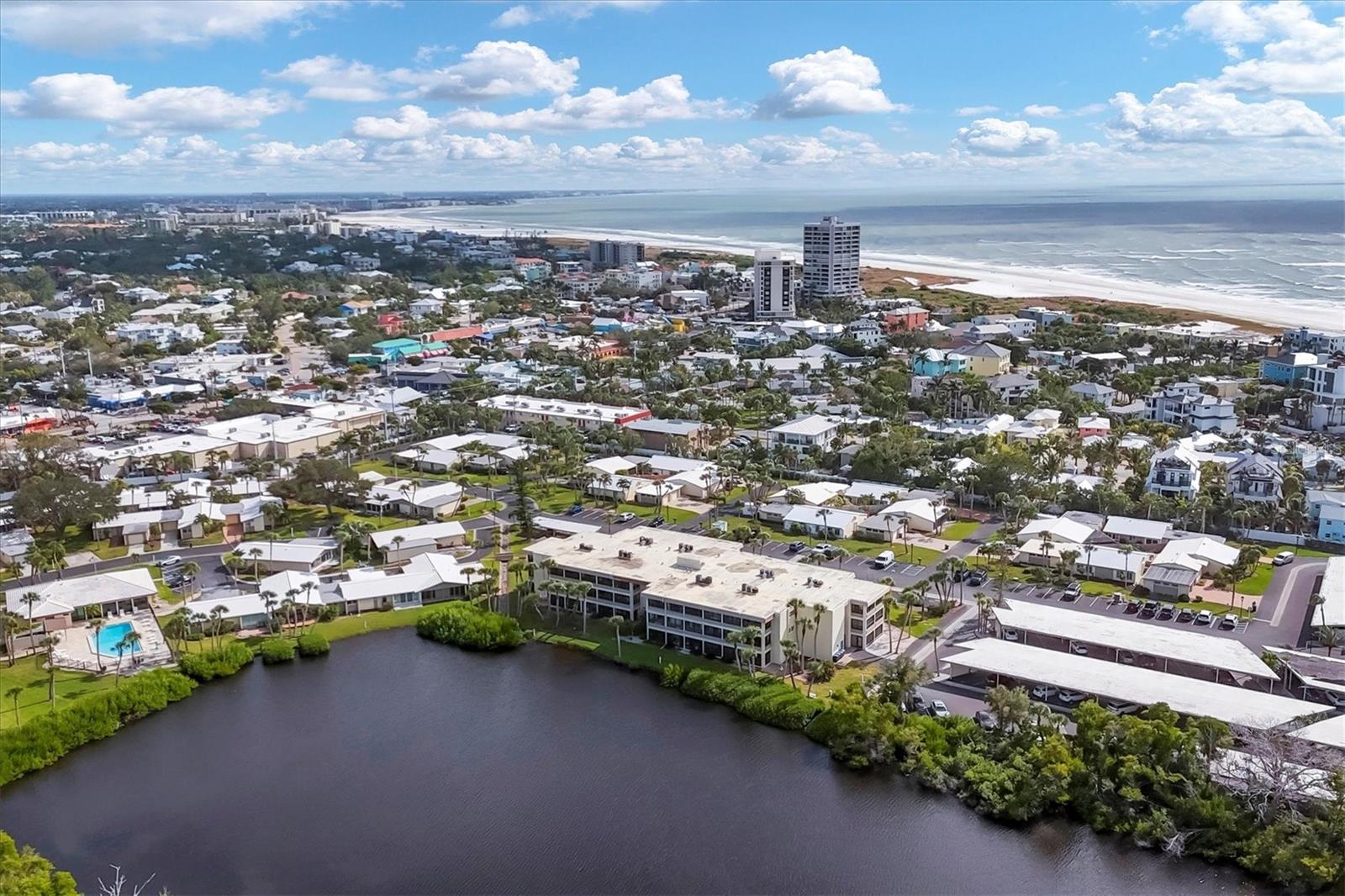 Image 34 of 53 For 101 Whispering Sands Drive 205