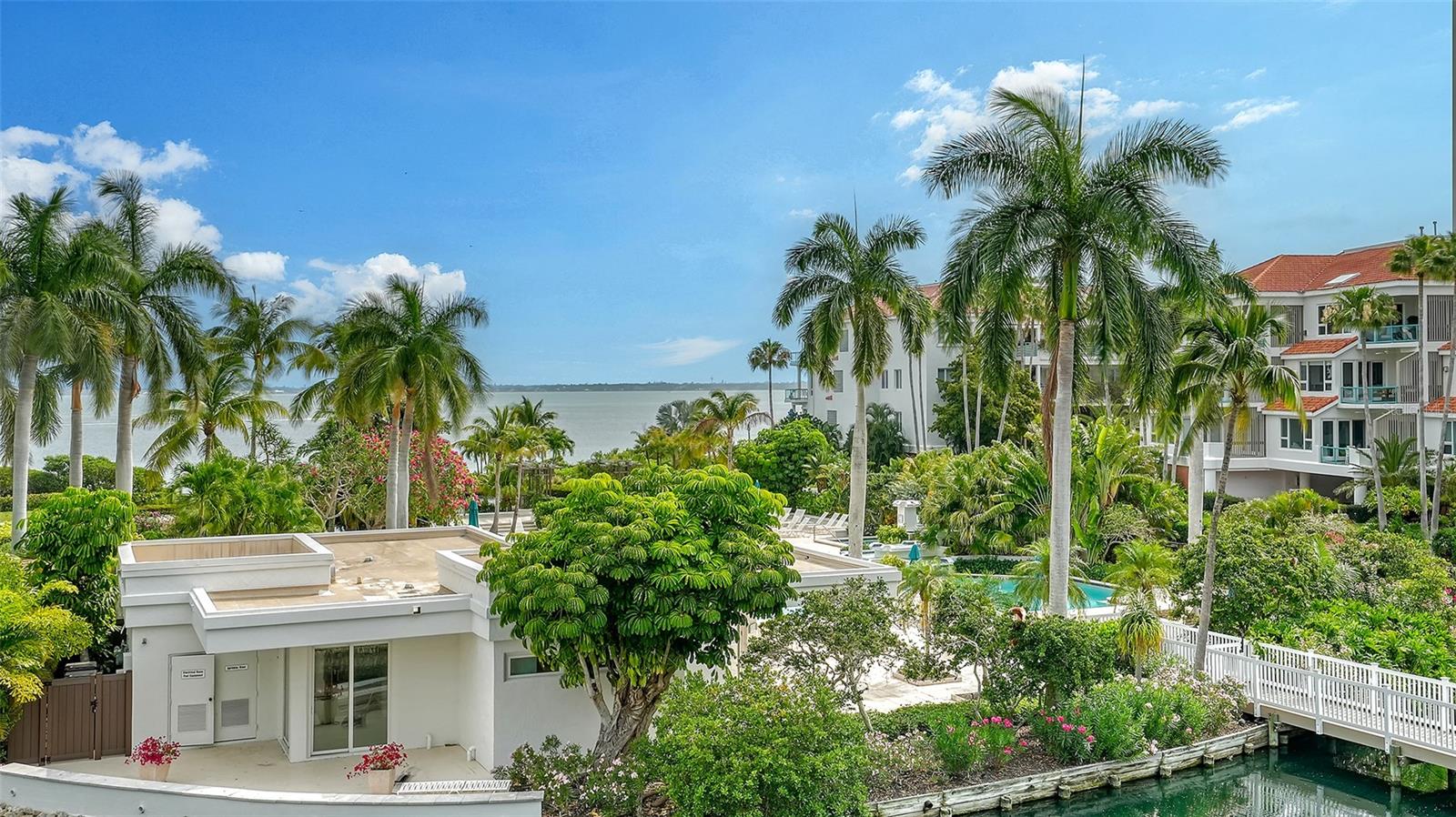 Image 30 of 73 For 360 Gulf Of Mexico Drive 322