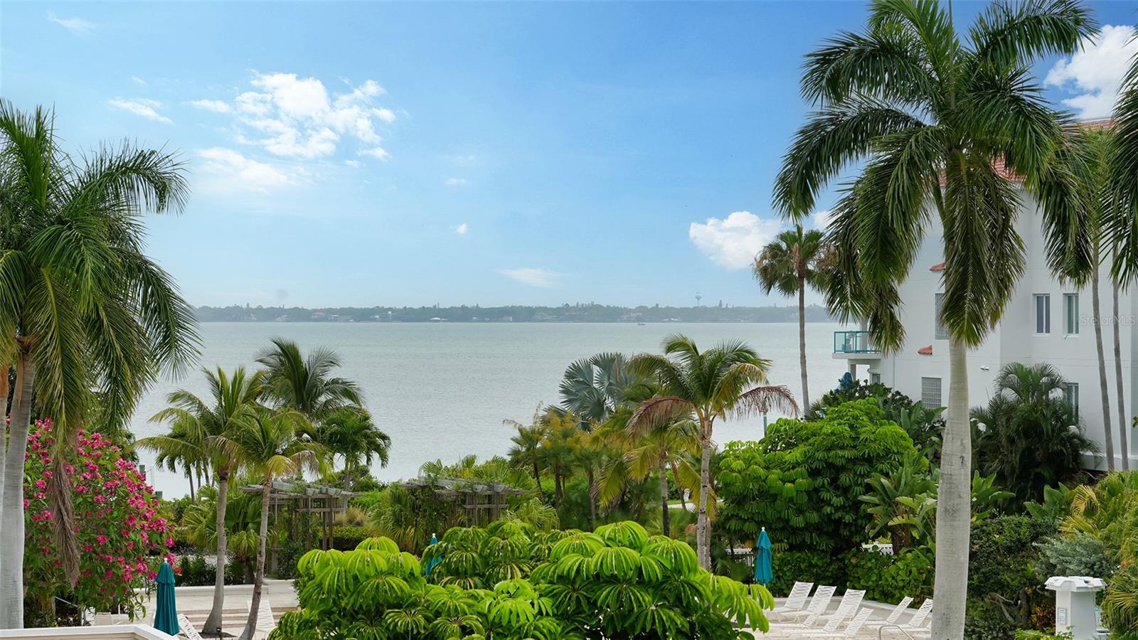 Image 31 of 73 For 360 Gulf Of Mexico Drive 322