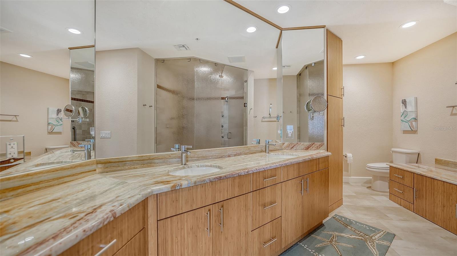 Image 36 of 73 For 360 Gulf Of Mexico Drive 322