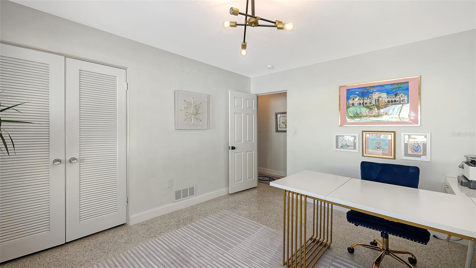 Image 26 of 53 For 2525 Hibiscus Street