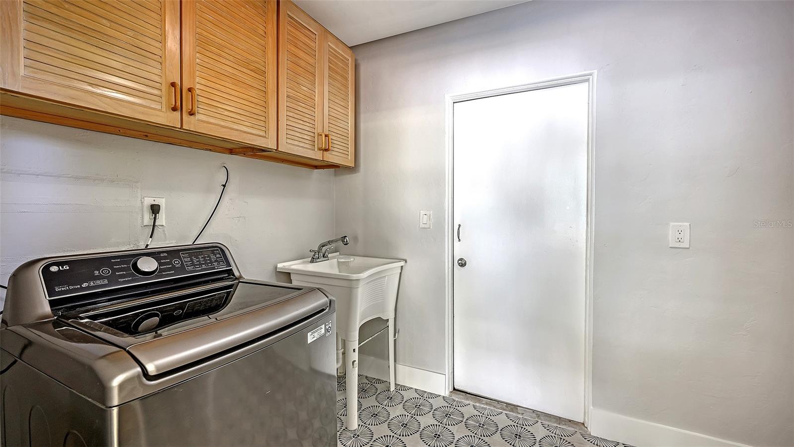 Image 27 of 53 For 2525 Hibiscus Street