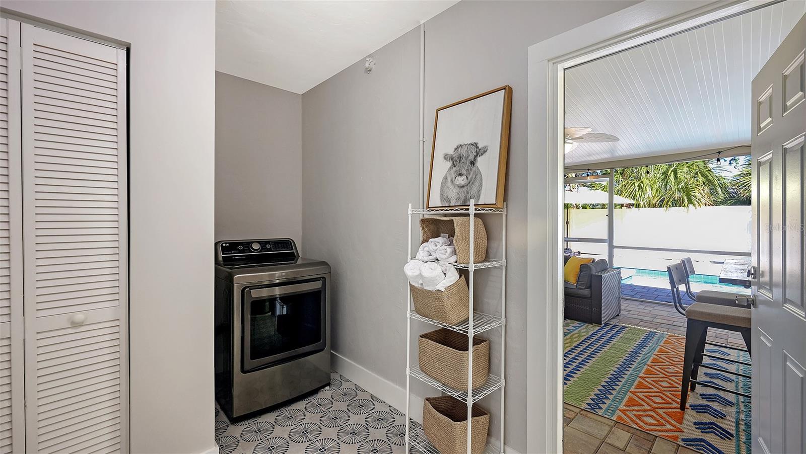 Image 28 of 53 For 2525 Hibiscus Street