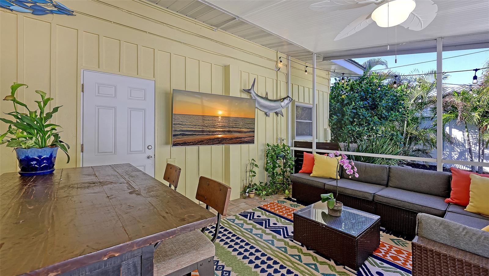 Image 29 of 53 For 2525 Hibiscus Street