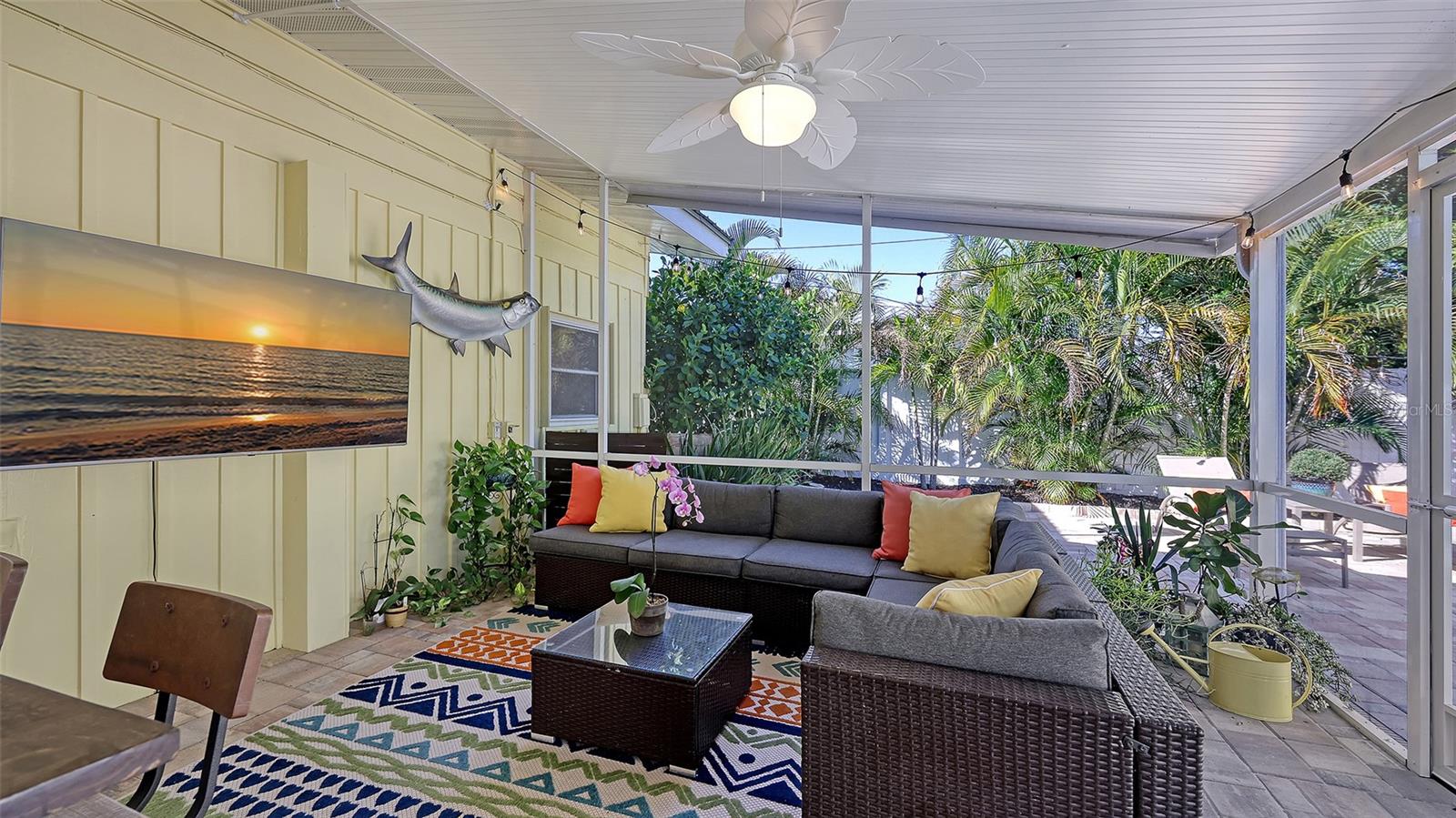 Image 30 of 53 For 2525 Hibiscus Street